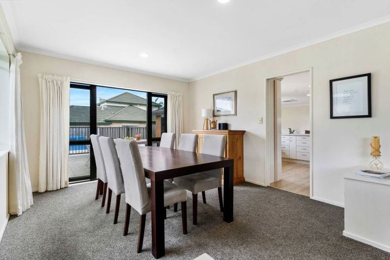 Photo of property in 36a Westerham Drive, Dannemora, Auckland, 2016