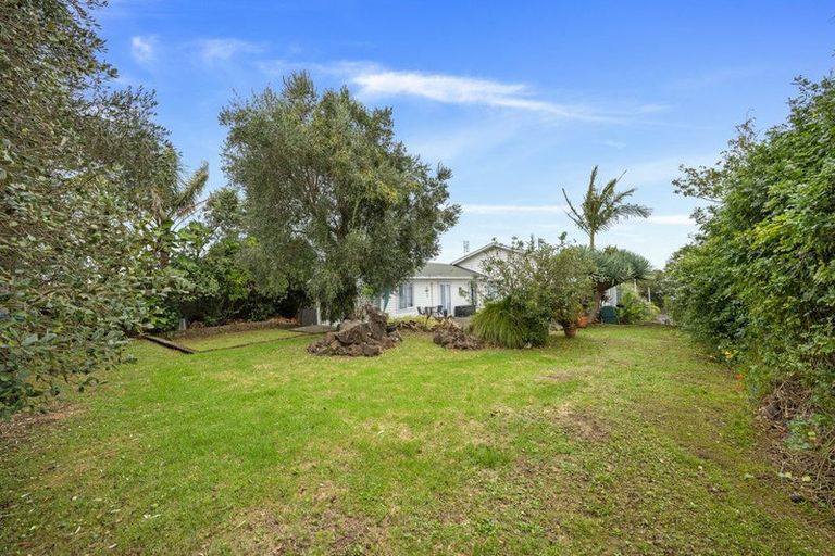 Photo of property in 95 Wallace Road, Mangere Bridge, Auckland, 2022