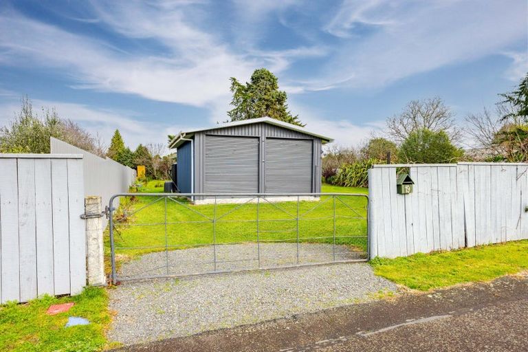 Photo of property in 19 Consitt Street, Takapau, 4203