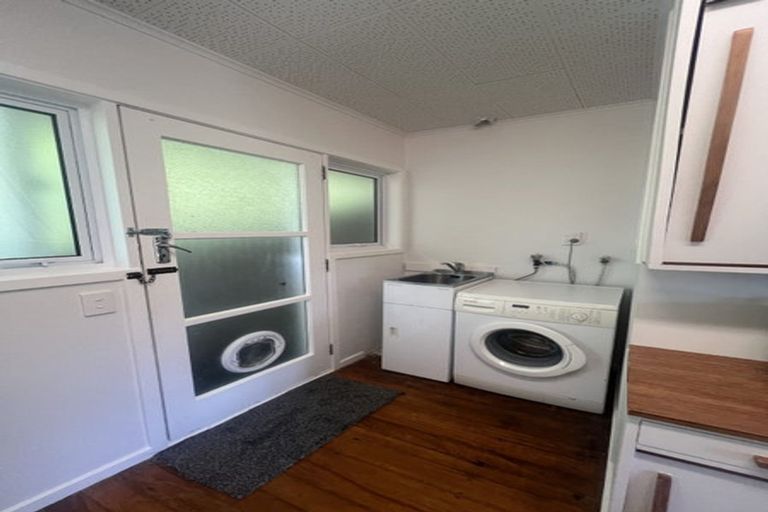 Photo of property in 28a Hillcrest Road, Hillcrest, Hamilton, 3216