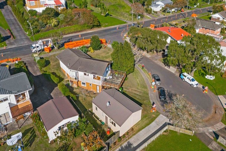 Photo of property in 90 Taylor Road, Mangere Bridge, Auckland, 2022