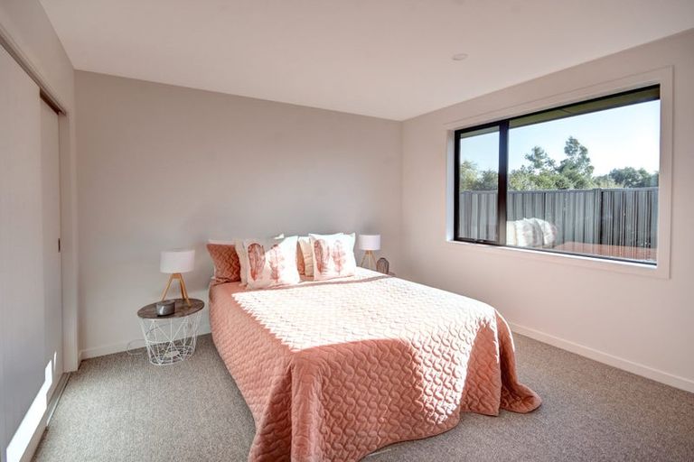 Photo of property in 44 Constitution Avenue, Milton, 9220