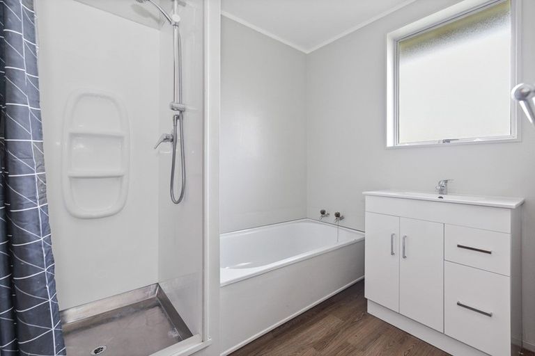 Photo of property in 48a Livingstone Avenue, Nawton, Hamilton, 3200