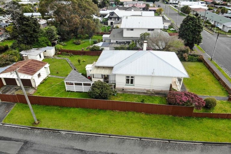 Photo of property in 15 Cuba Street, Marton, 4710