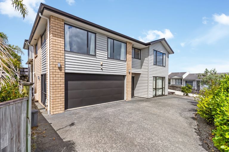 Photo of property in 101 Medallion Drive, Oteha, Auckland, 0632