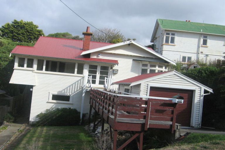 Photo of property in 112 Maupuia Road, Maupuia, Wellington, 6022