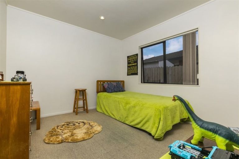 Photo of property in 7 San Vito Place, Henderson, Auckland, 0612