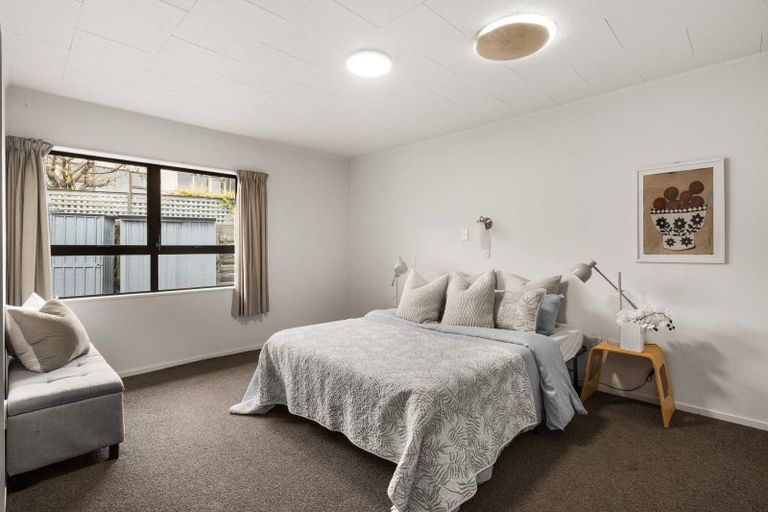 Photo of property in 1/34 Busby Hill, Havelock North, 4130