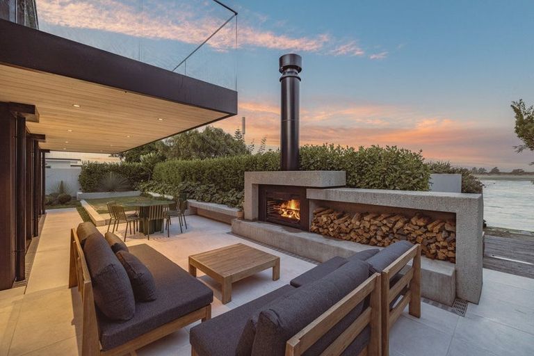 Photo of property in 8a Beachville Road, Redcliffs, Christchurch, 8081