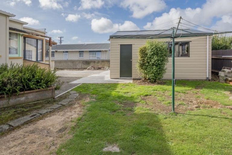 Photo of property in 96 Winchester Street, Levin, 5510