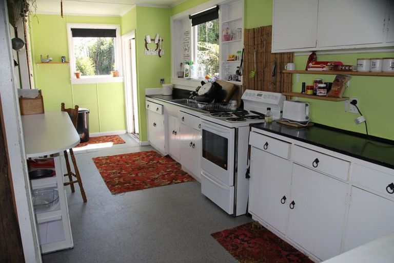 Photo of property in 31 Brougham Street, Westport, 7825