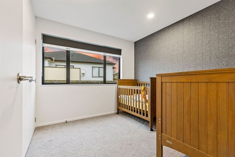 Photo of property in 136b Tiriwa Drive, Massey, Auckland, 0614