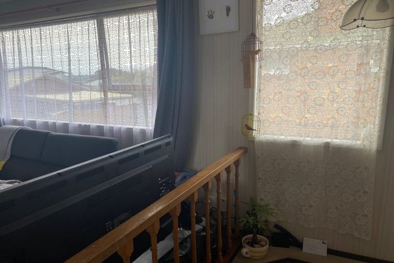 Photo of property in 2/26 Islington Avenue, New Lynn, Auckland, 0600