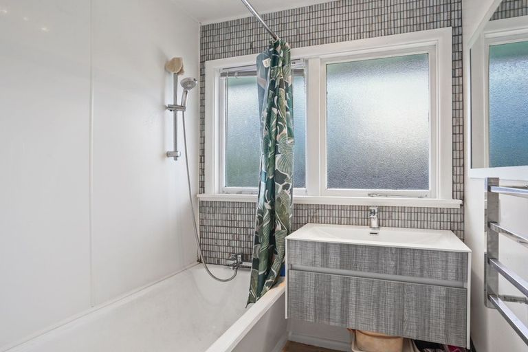 Photo of property in 86 Halton Street, Strowan, Christchurch, 8052