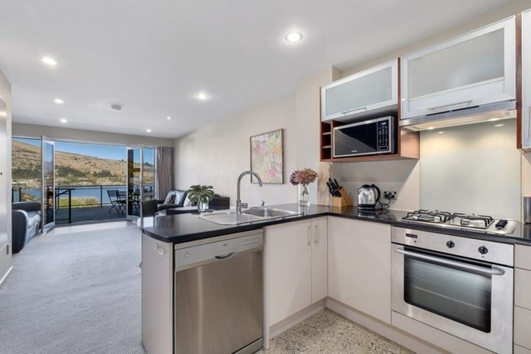 Photo of property in Remarkables Apartments, 11/658 Frankton Road, Queenstown, 9300