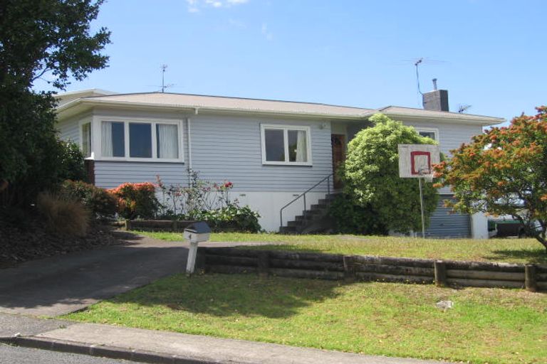 Photo of property in 4 Camelot Place, Glenfield, Auckland, 0629