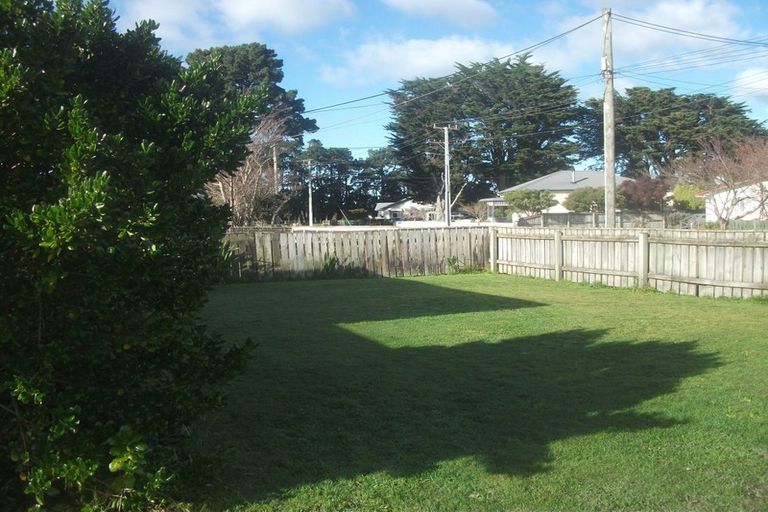 Photo of property in 73 Woodward Street East, Featherston, 5710