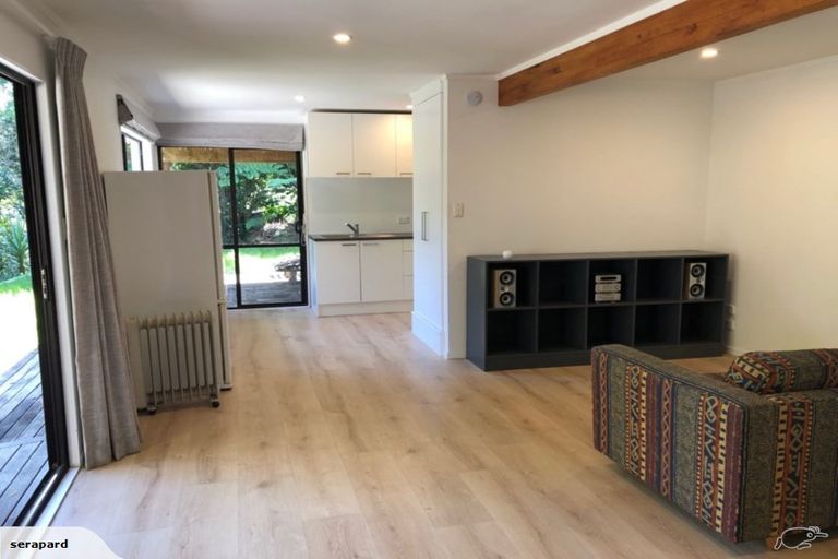 Photo of property in 33 Park Hill Road, Birkenhead, Auckland, 0626