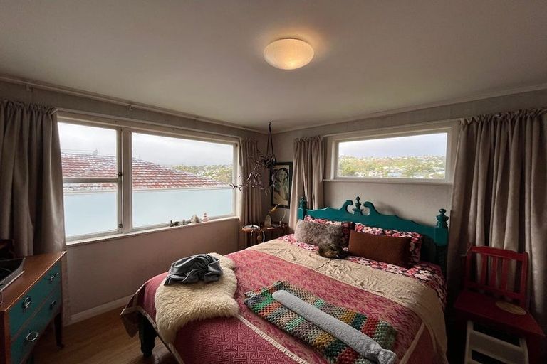 Photo of property in 8 Angell Street, Johnsonville, Wellington, 6037