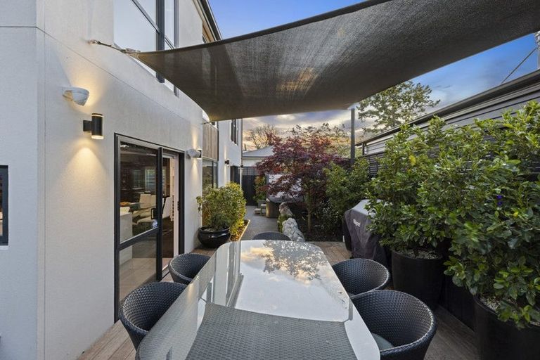 Photo of property in 129 Saint Albans Street, St Albans, Christchurch, 8014