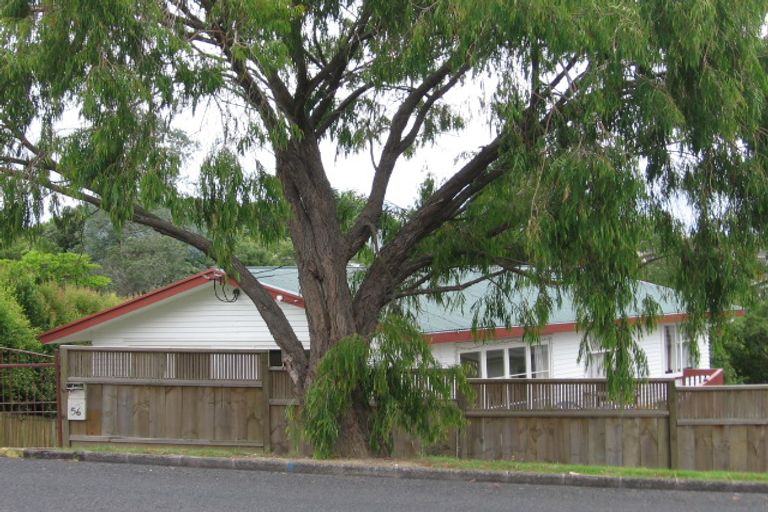 Photo of property in 56 Bolton Street, Blockhouse Bay, Auckland, 0600
