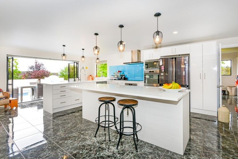 Photo of property in 83 Lane Road, Havelock North, 4130