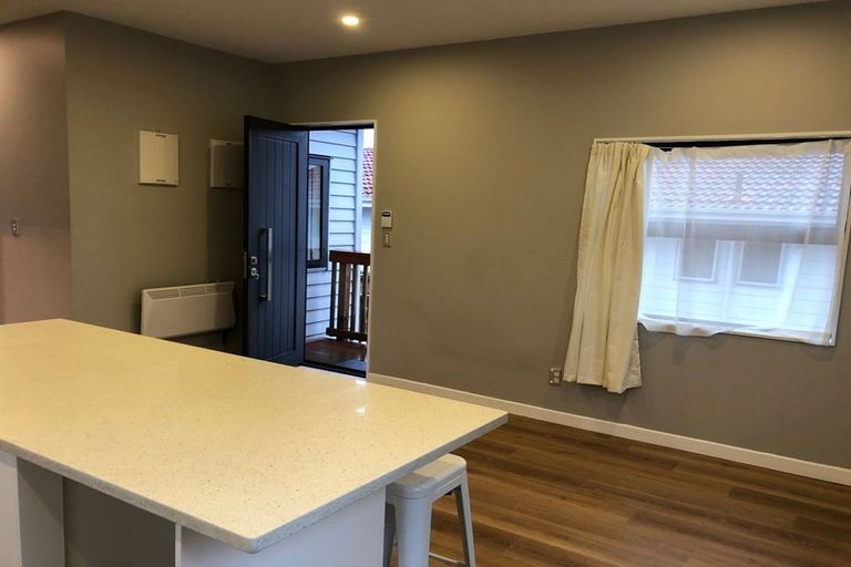 Photo of property in 79 Sunderlands Road, Half Moon Bay, Auckland, 2012