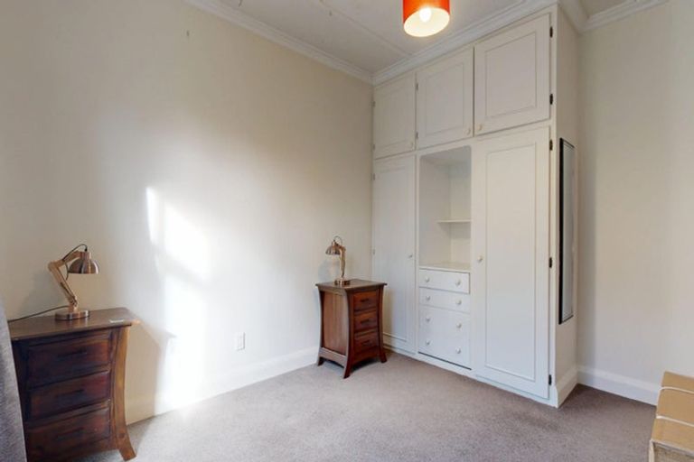 Photo of property in 2 Darlington Terrace, Miramar, Wellington, 6022