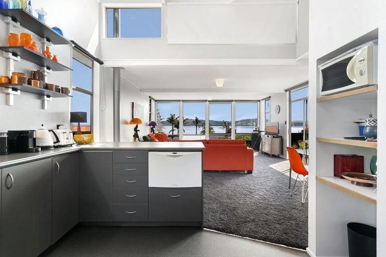 Photo of property in 1/232 Lake Terrace, Waipahihi, Taupo, 3330