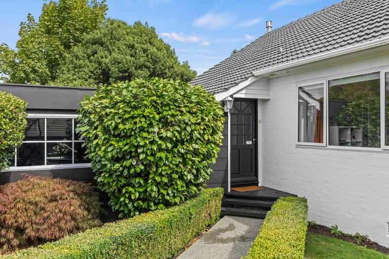 Photo of property in 39 Plynlimon Road, Fendalton, Christchurch, 8052