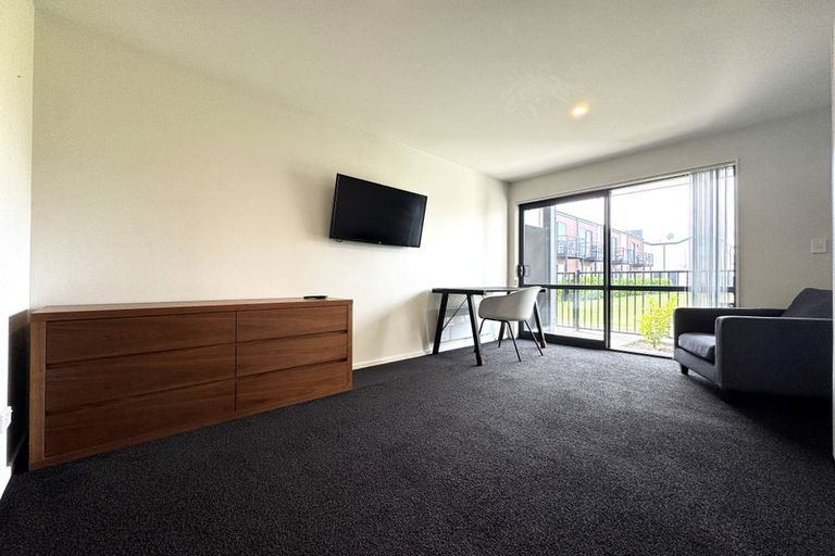 Photo of property in 18/180 Marine Parade, New Brighton, Christchurch, 8083