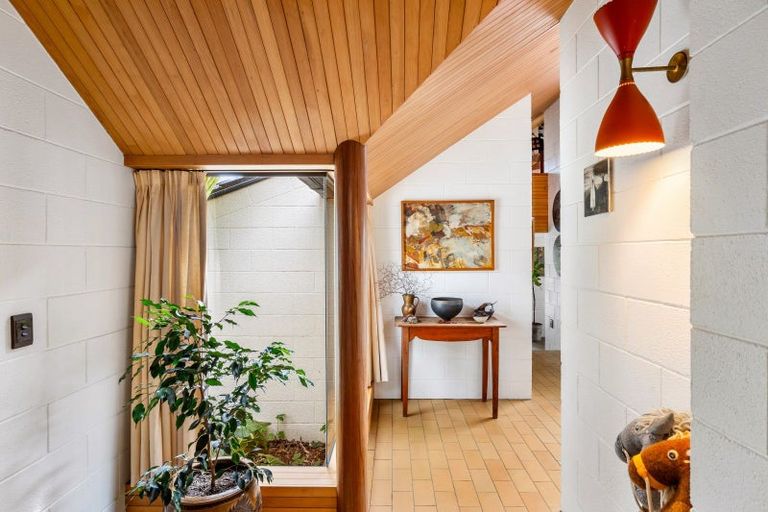 Photo of property in 17 Toop Street, Havelock North, 4130