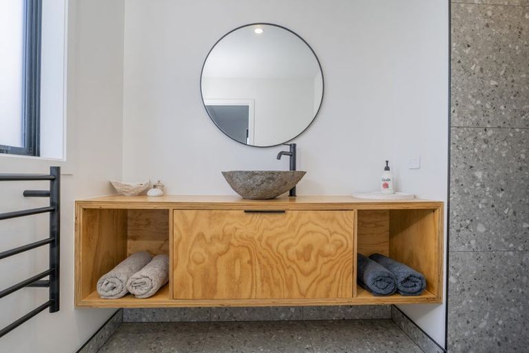 Photo of property in 6 Joyce Harsant Place, Cooks Beach, 3591