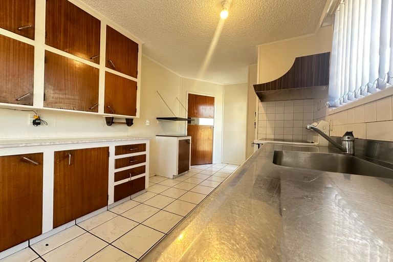 Photo of property in 42 Harania Avenue, Favona, Auckland, 2024