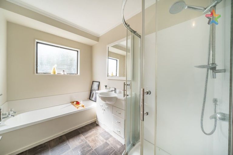 Photo of property in 2/33 Hay Street, Naenae, Lower Hutt, 5011