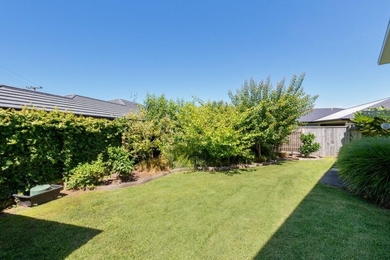 Photo of property in 53 Athenree Road, Athenree, Katikati, 3177