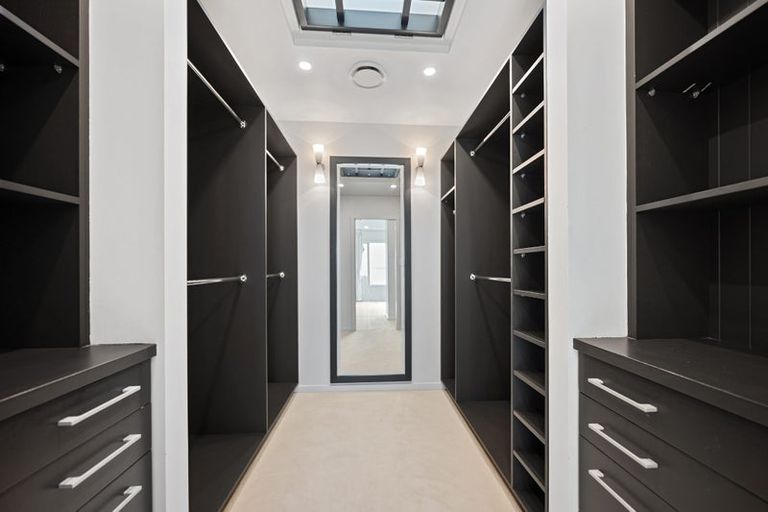 Photo of property in 47 Saltburn Road, Milford, Auckland, 0620