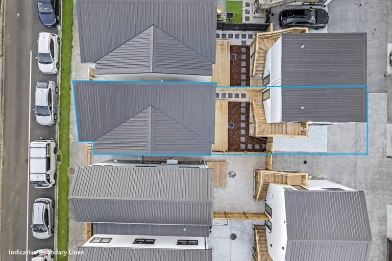 Photo of property in 22 Whare Kauri Road, Papakura, 2110