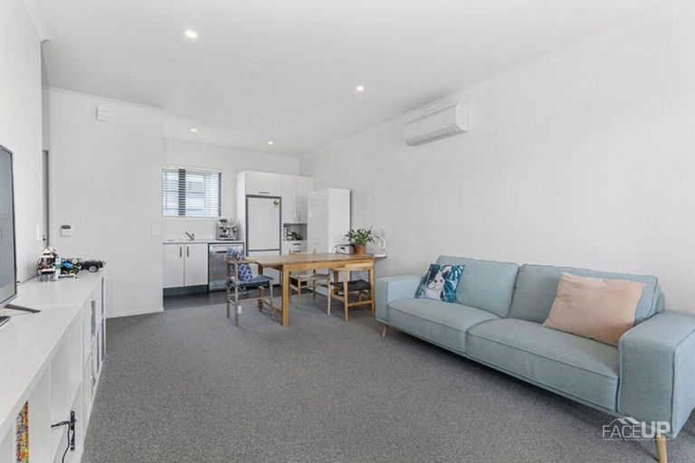 Photo of property in 7 Onekiritea Road, Hobsonville, Auckland, 0616