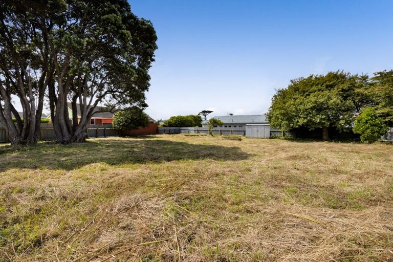 Photo of property in 208 Egmont Street, Patea, 4520