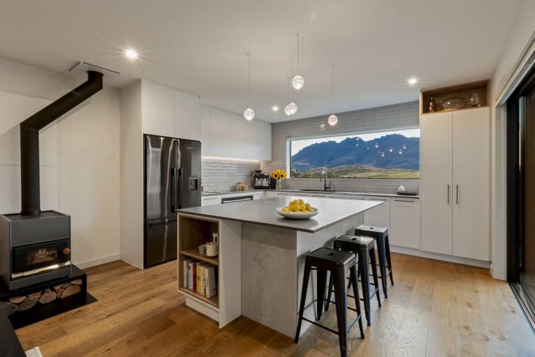 Photo of property in 97 Spur Ridge Rise, Jacks Point, 9371