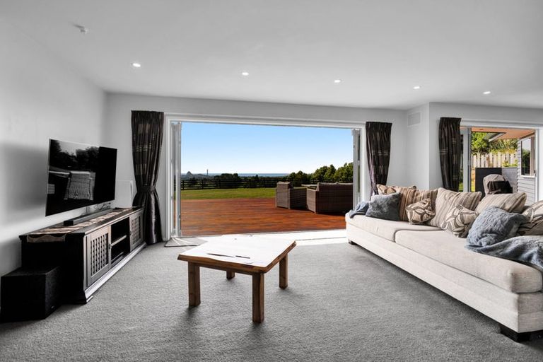 Photo of property in 590c Frankley Road, Hurworth, New Plymouth, 4371