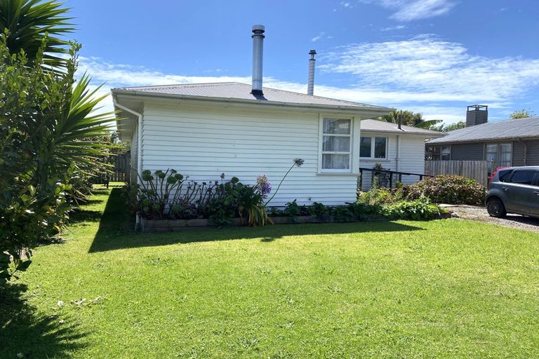 Photo of property in 135 Brougham Street, Westport, 7825