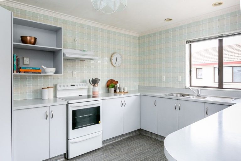 Photo of property in 31a White Street, Taradale, Napier, 4112