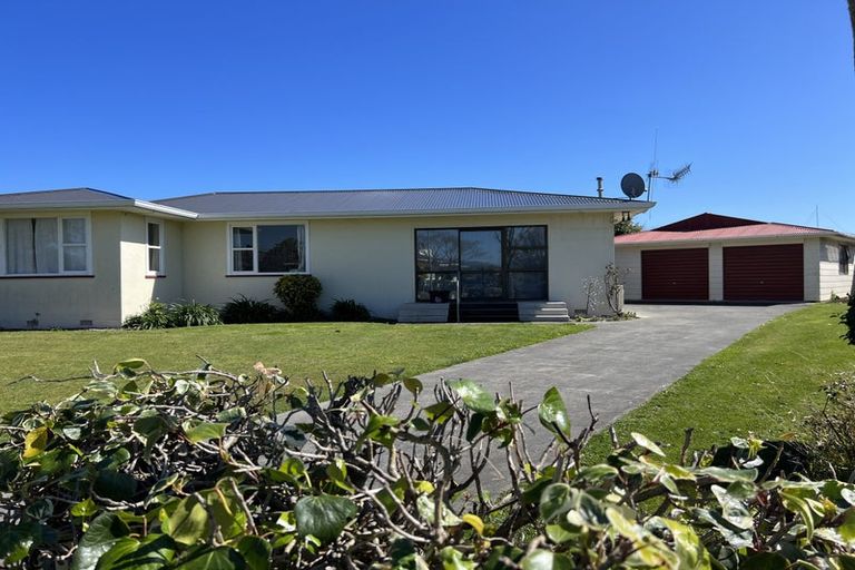 Photo of property in 18 Piper Place, Roslyn, Palmerston North, 4414