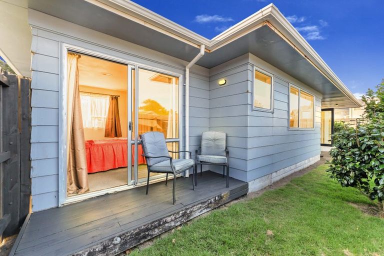 Photo of property in 2/48 Tabitha Crescent, Henderson, Auckland, 0612