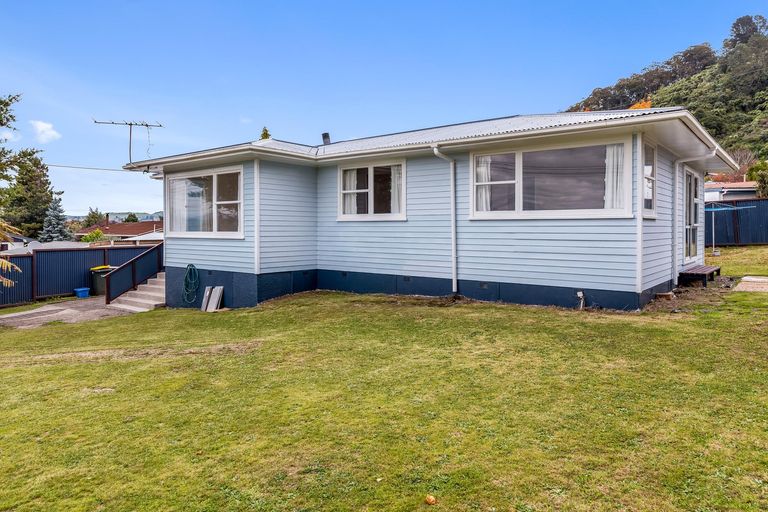 Photo of property in 10 Matuku Street, Selwyn Heights, Rotorua, 3015