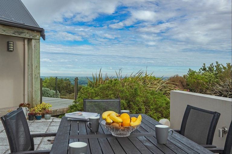 Photo of property in 307 Ngahere Park Road, Turitea, Palmerston North, 4472