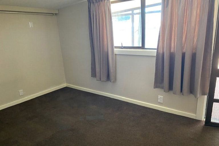 Photo of property in 61 Denise Crescent, Hornby, Christchurch, 8042