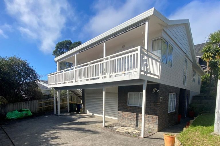 Photo of property in 2/95 Langana Avenue, Browns Bay, Auckland, 0630